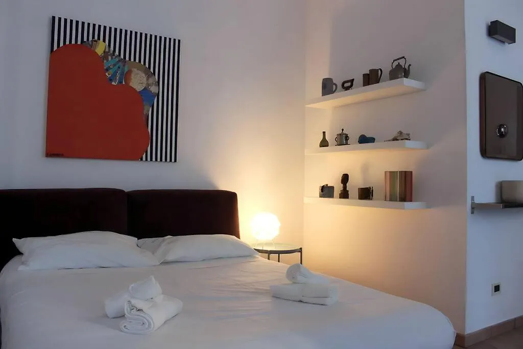 Romantica Cenisio Apartment Milan