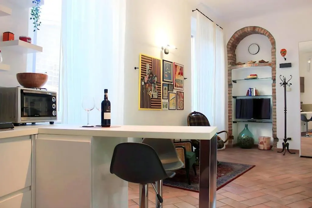 Romantica Cenisio Apartment Milan Italy